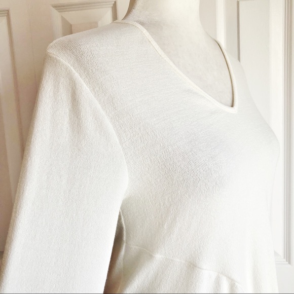 NWT Francesca's Jun & Ivy Ivory V-Neck Tie Front Top - Picture 3 of 16